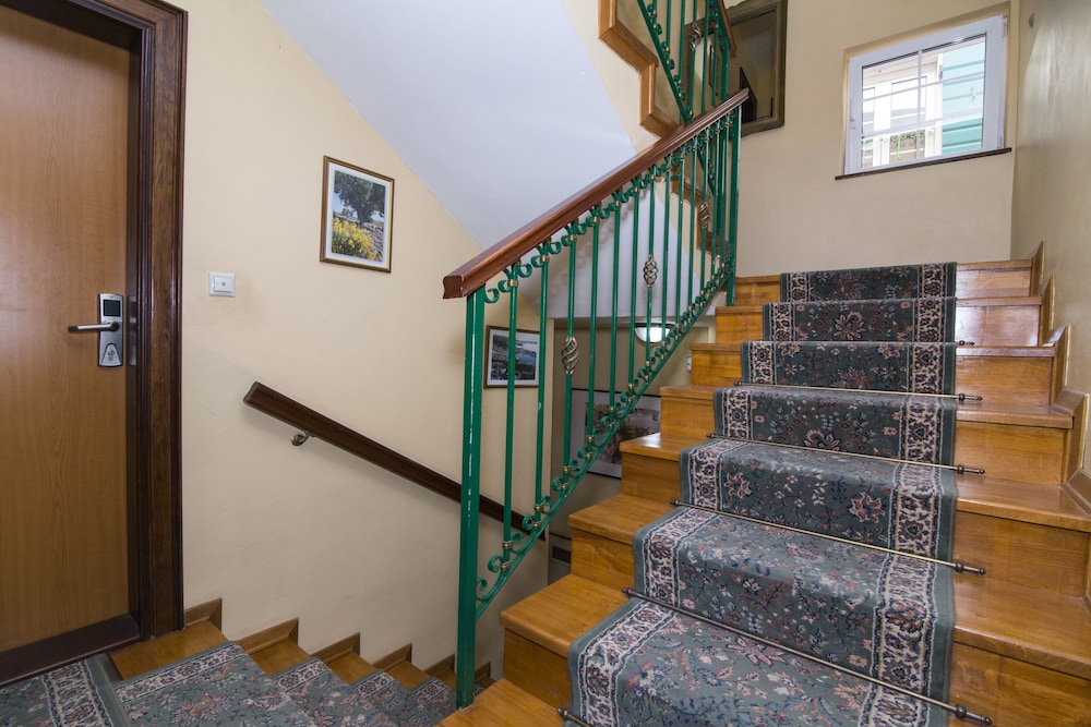 Hotel Pasike — Hotel building in Trogir, Split-Dalmatia