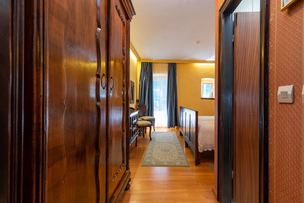 Hotel Pasike — Hotel rooms in Trogir, Split-Dalmatia