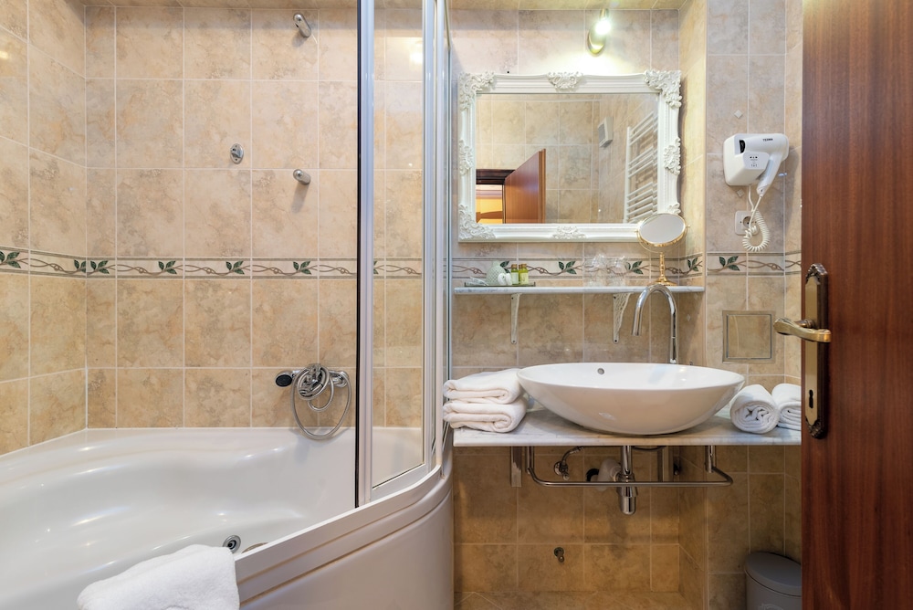 Hotel Pasike — Hotel rooms in Trogir, Split-Dalmatia