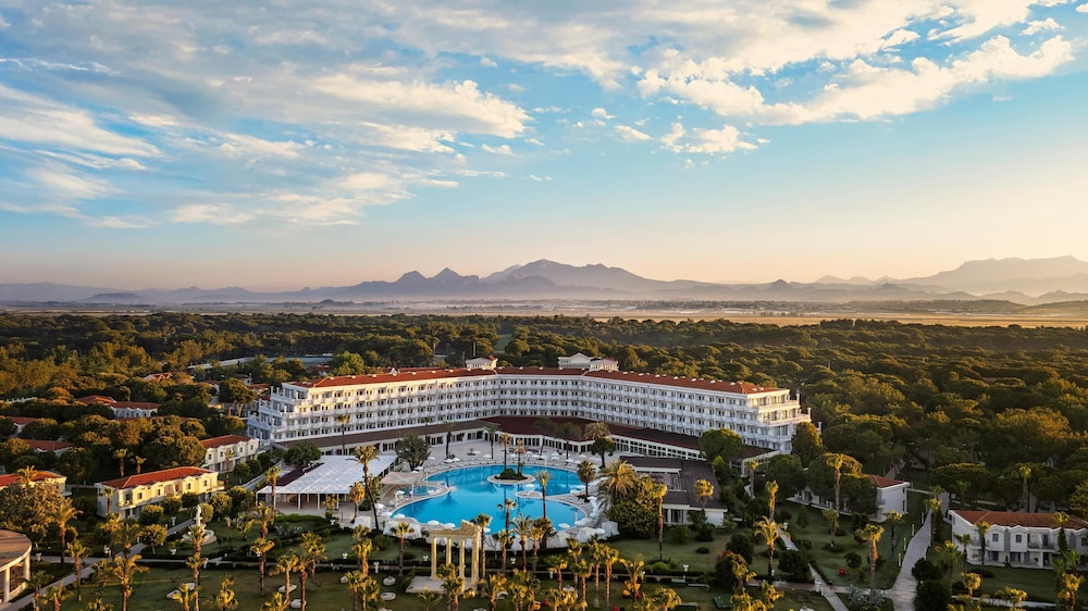 Selectum Noa Belek (Ex. Cesar's Temple De Luxe) - All inclusive — Swimming pool in Belek