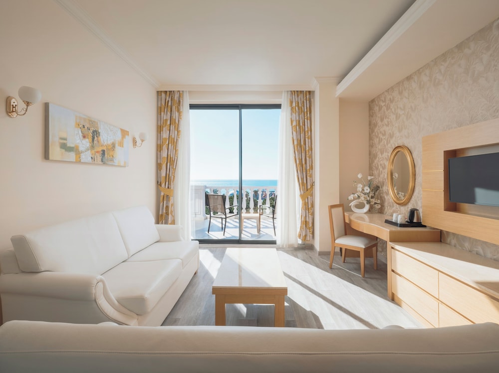 Selectum Noa Belek (Ex. Cesar's Temple De Luxe) - All inclusive — Hotel rooms in Belek