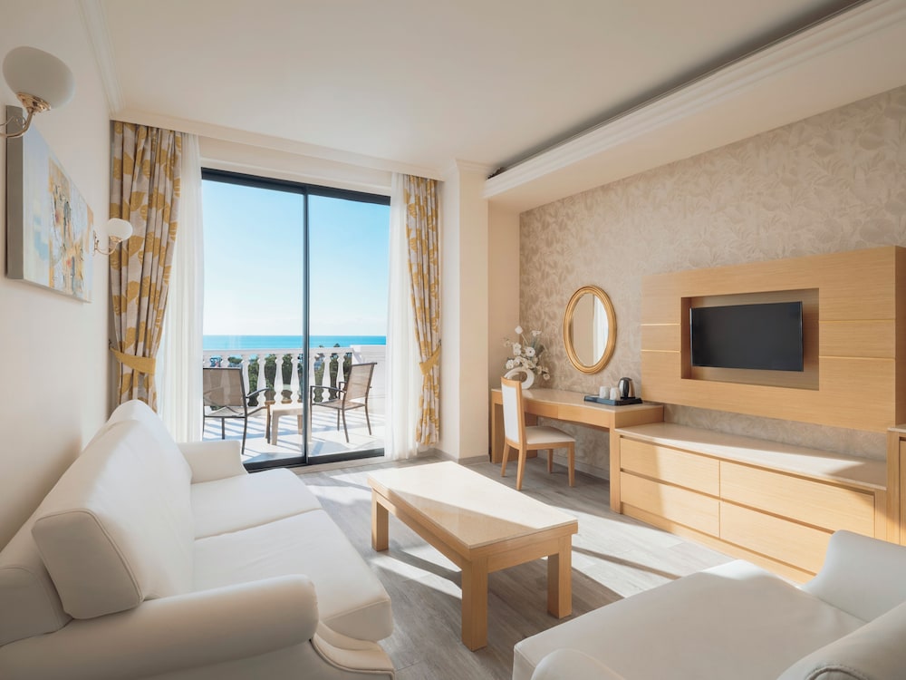 Selectum Noa Belek (Ex. Cesar's Temple De Luxe) - All inclusive — Hotel rooms in Belek