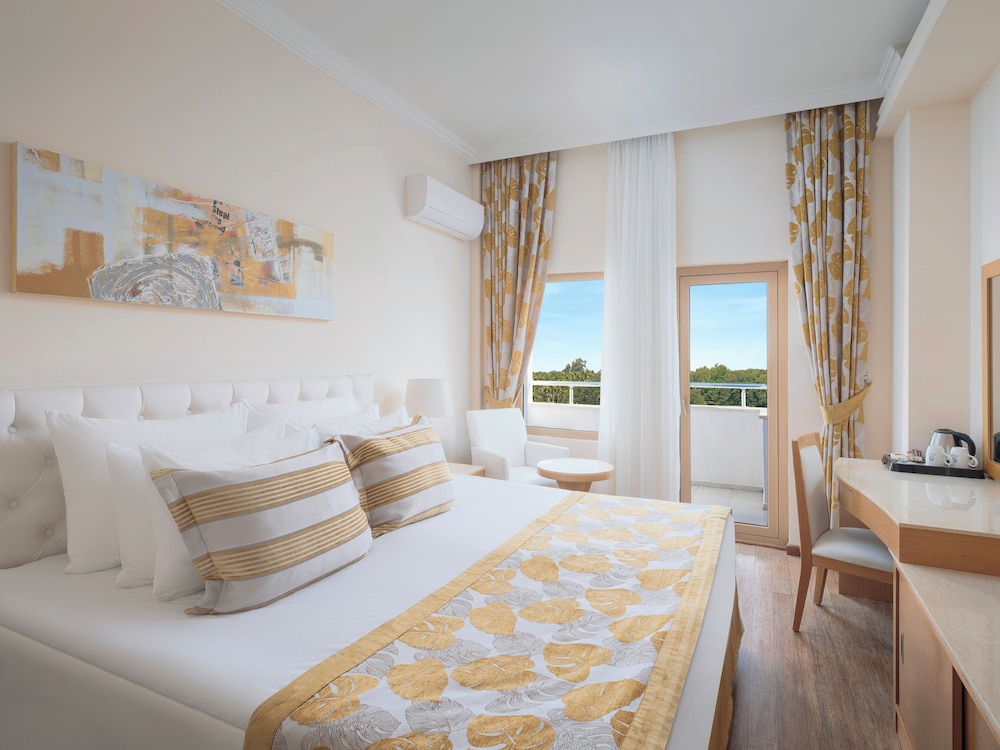 Selectum Noa Belek (Ex. Cesar's Temple De Luxe) - All inclusive — Hotel rooms in Belek