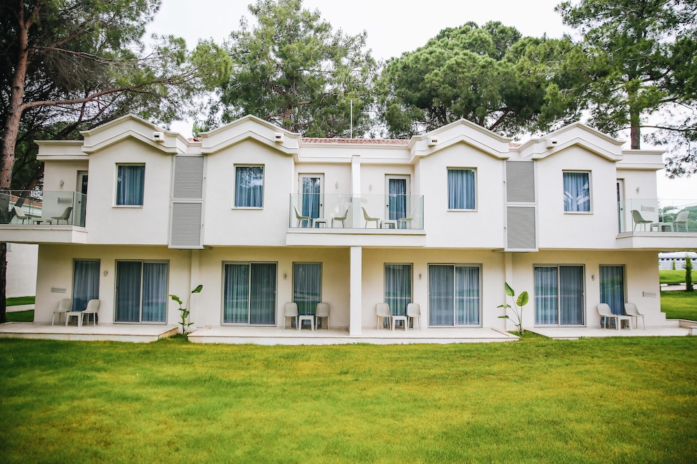 Selectum Noa Belek (Ex. Cesar's Temple De Luxe) - All inclusive — Hotel building in Belek