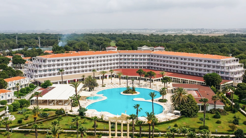 Selectum Noa Belek (Ex. Cesar's Temple De Luxe) - All inclusive — Hotel building in Belek