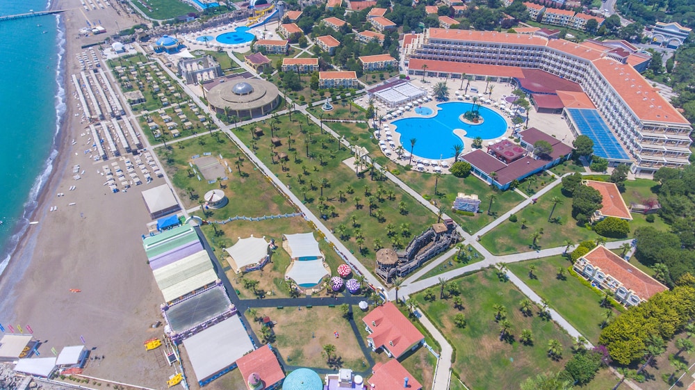 Selectum Noa Belek (Ex. Cesar's Temple De Luxe) - All inclusive — Swimming pool in Belek