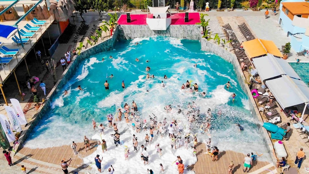 Daima Biz Hotel - Dolusu Aquapark Access - All inclusive — Pool in Kemer