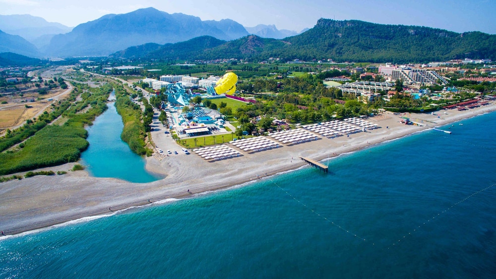 Daima Biz Hotel - Dolusu Aquapark Access - All inclusive — Outdoor in Kemer