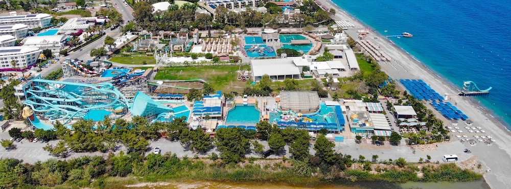 Daima Biz Hotel - Dolusu Aquapark Access - All inclusive — View in Kemer