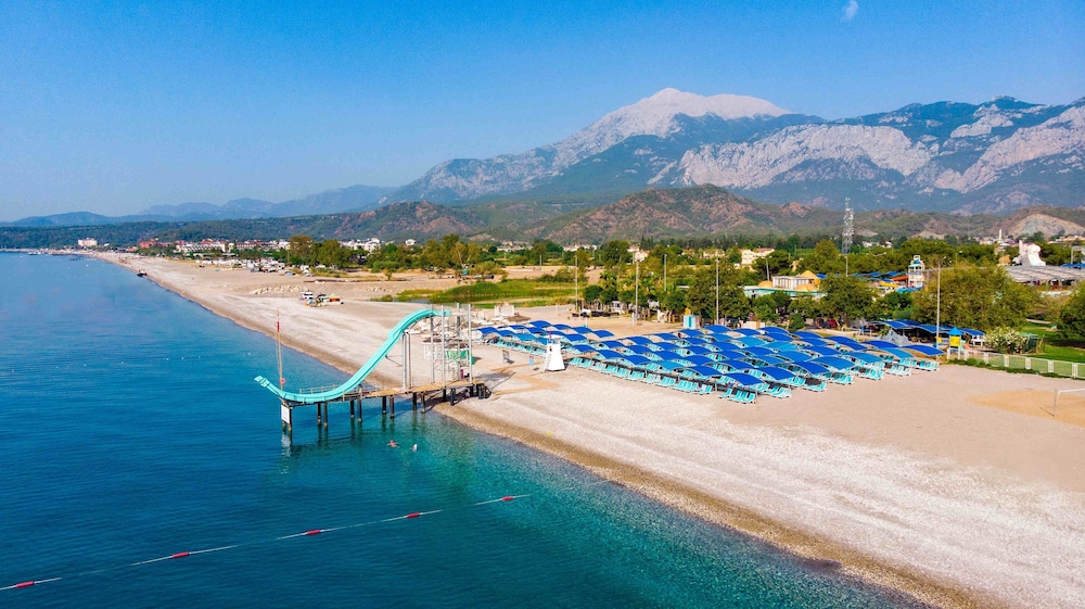 Daima Biz Hotel - Dolusu Aquapark Access - All inclusive — Outdoor in Kemer