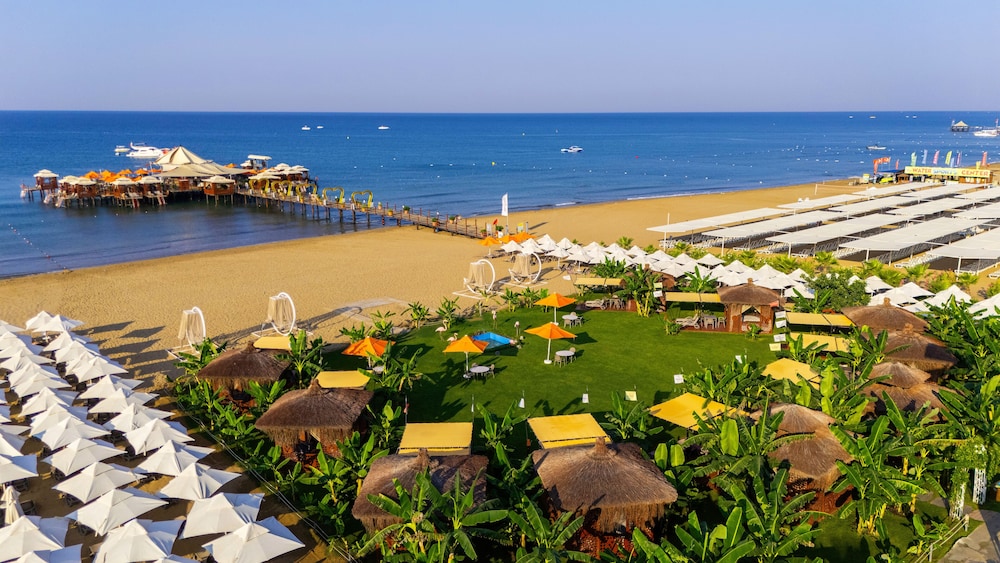 VONRESORT Golden Beach - All Inclusive — Beach in Side