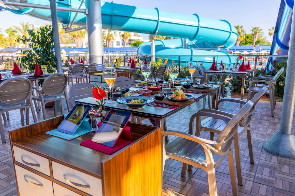 VONRESORT Golden Beach - All Inclusive — Restaurant & bars in Side