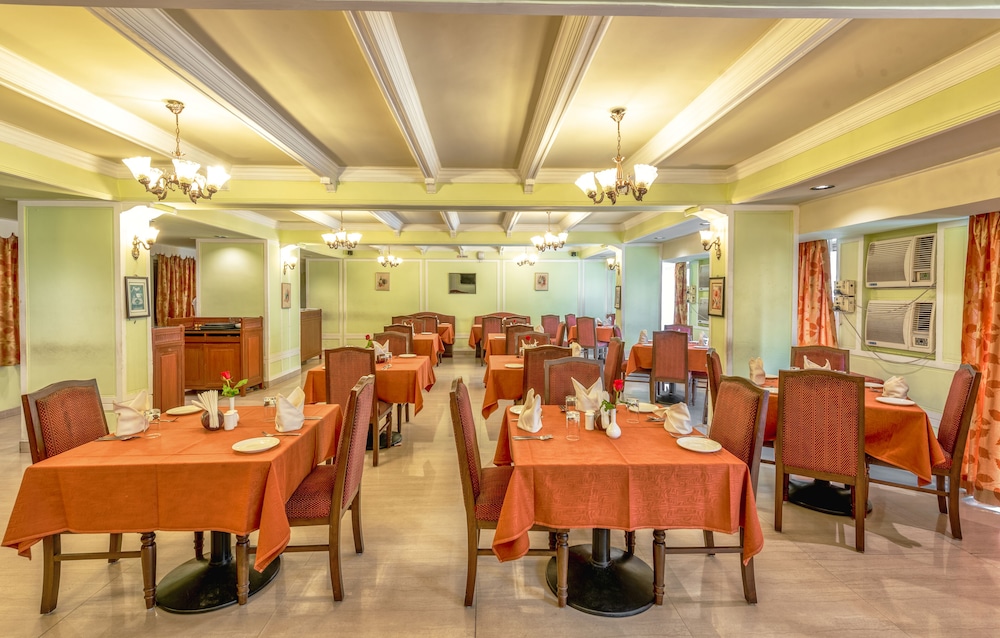 La-Paz Gardens Beacon Hotel - Vasco da Gama Goa — Restaurant & bars in Vasco da Gama, Goa