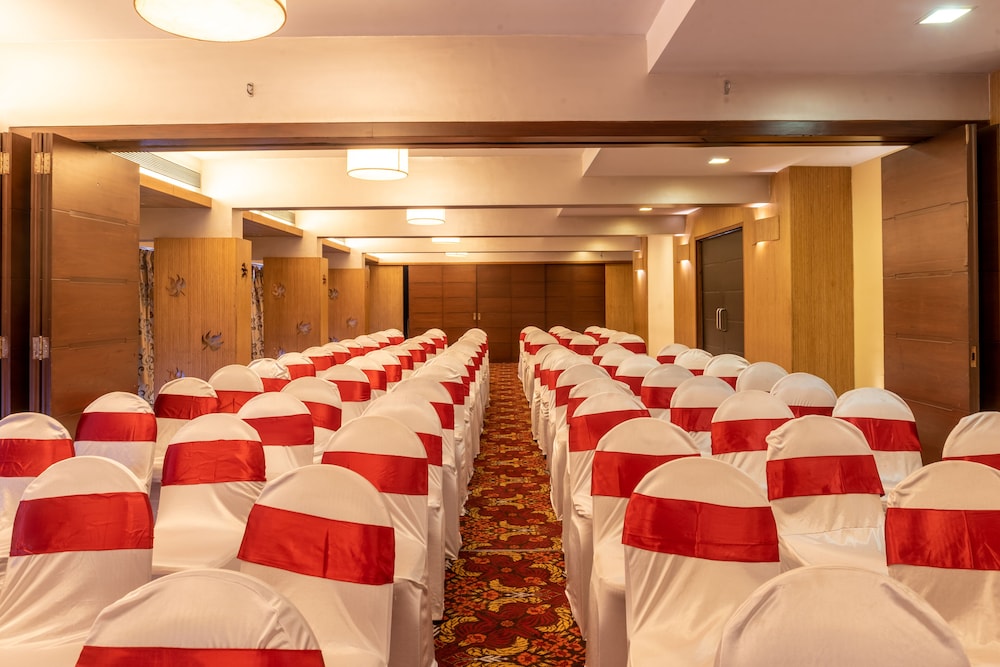 La-Paz Gardens Beacon Hotel - Vasco da Gama Goa — Hotel building in Vasco da Gama, Goa