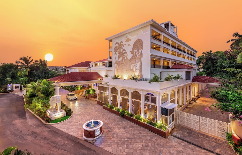 Resort Rio — Hotel building in Arpora, Goa