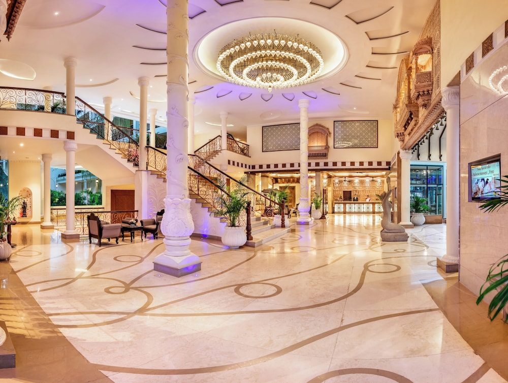Resort Rio — Hotel building in Arpora, Goa