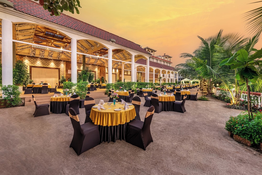 Resort Rio — Restaurant & bars in Arpora, Goa