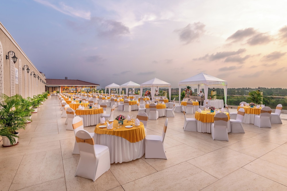 Resort Rio — Restaurant & bars in Arpora, Goa