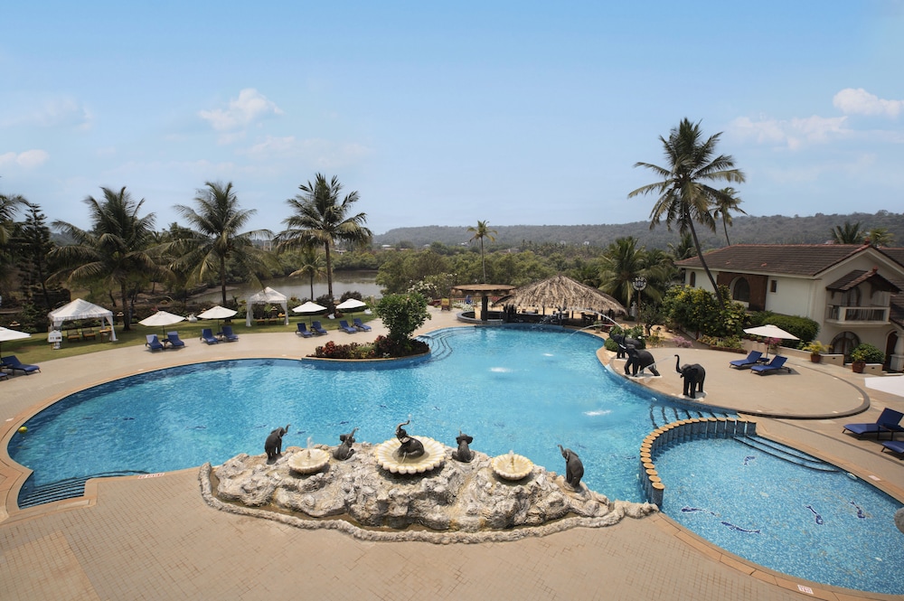 Resort Rio — Swimming pool in Arpora, Goa