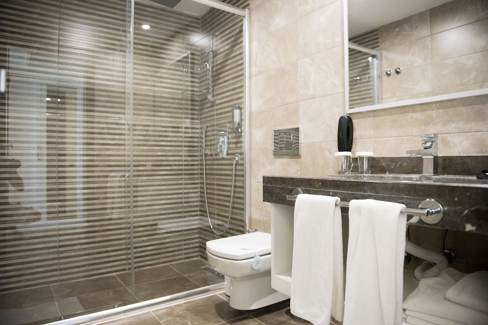 Selcukhan Hotel — Hotel rooms in Kemer