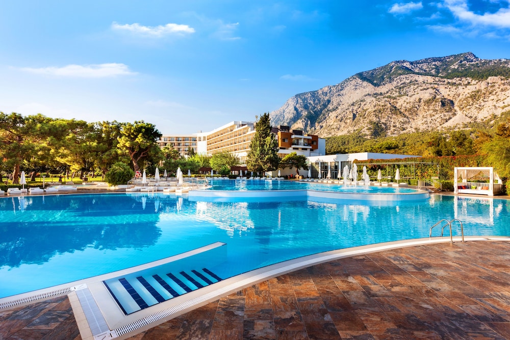 Rixos Beldibi - Adult Only - The Land of Legends Access — Swimming pool in Kemer