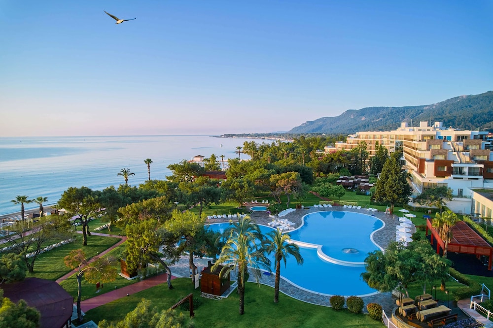 Rixos Beldibi - Adult Only - The Land of Legends Access — Swimming pool in Kemer