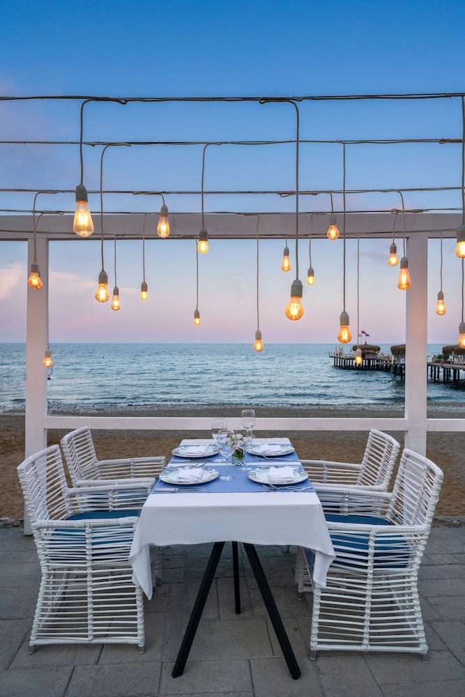 Rixos Beldibi - Adult Only - The Land of Legends Access — Restaurant & bars in Kemer