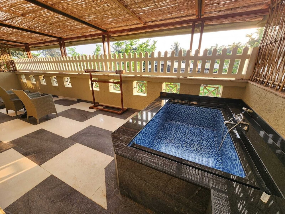 Beleza By The Beach — Swimming pool in Betalbatim, Goa