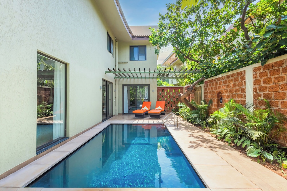 Beleza By The Beach — Swimming pool in Betalbatim, Goa