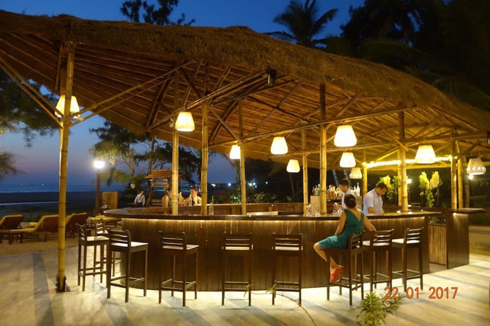 Beleza By The Beach — Restaurant & bars in Betalbatim, Goa