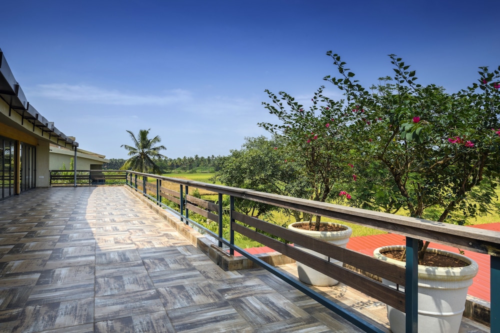 Beleza By The Beach — Attractions in the area in Betalbatim, Goa