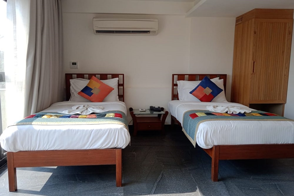 Beleza By The Beach — Hotel rooms in Betalbatim, Goa