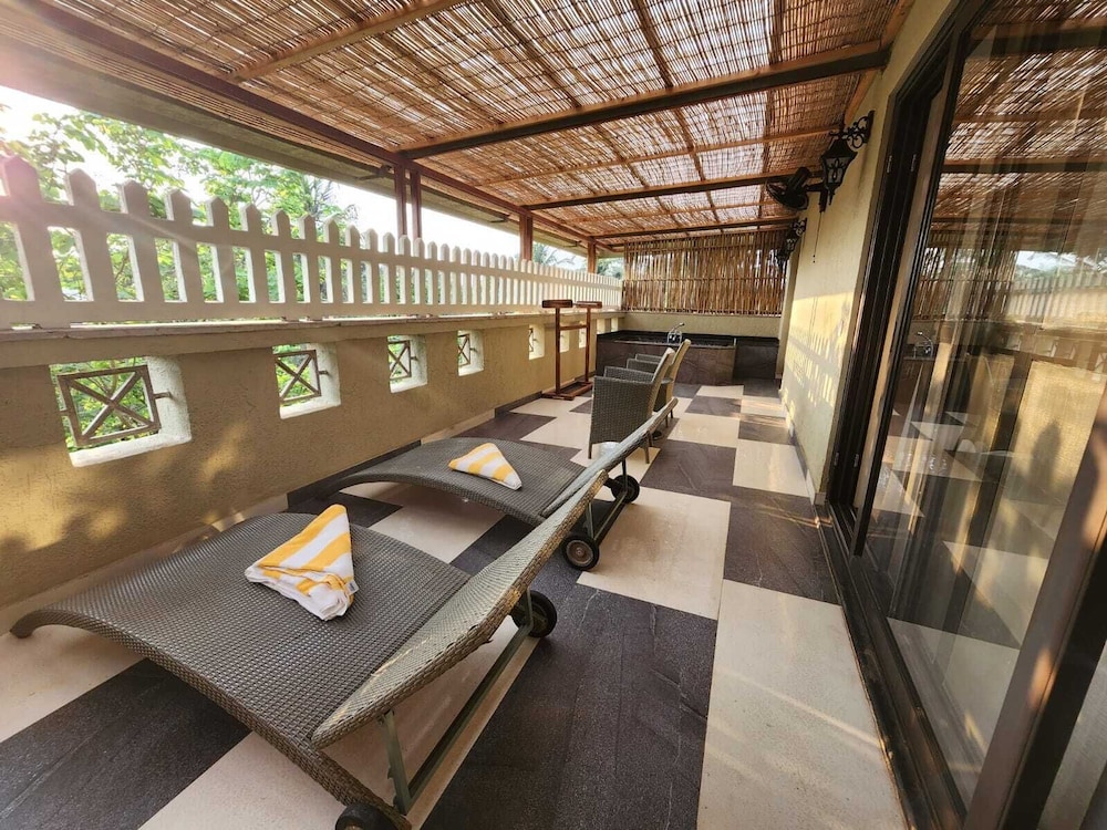Beleza By The Beach — Hotel building in Betalbatim, Goa