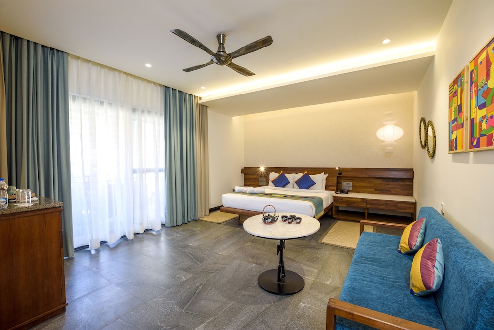 Beleza By The Beach — Hotel rooms in Betalbatim, Goa