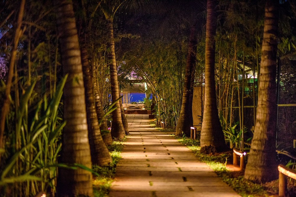 Beleza By The Beach — Attractions in the area in Betalbatim, Goa