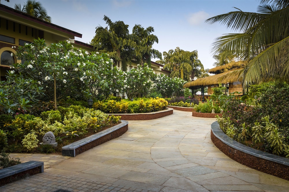 Beleza By The Beach — Hotel building in Betalbatim, Goa