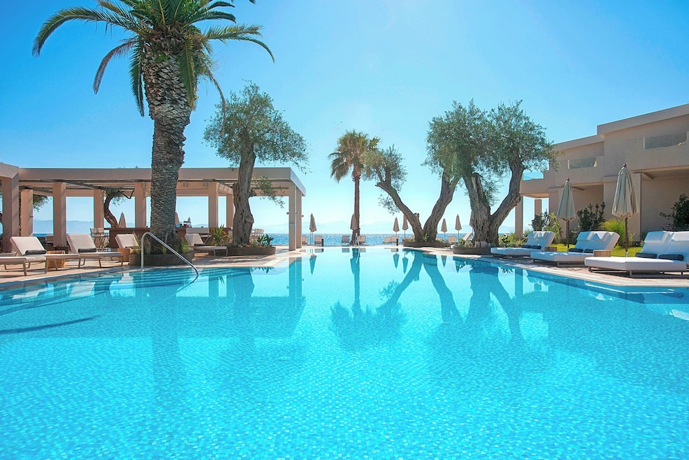 Domes Miramare, a Luxury Collection Resort, Corfu - Adults Only — Swimming pool in Moraitika, Ionian Islands