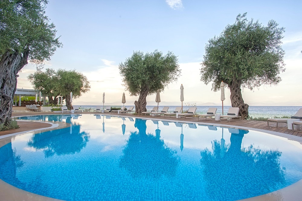 Domes Miramare, a Luxury Collection Resort, Corfu - Adults Only — Swimming pool in Moraitika, Ionian Islands