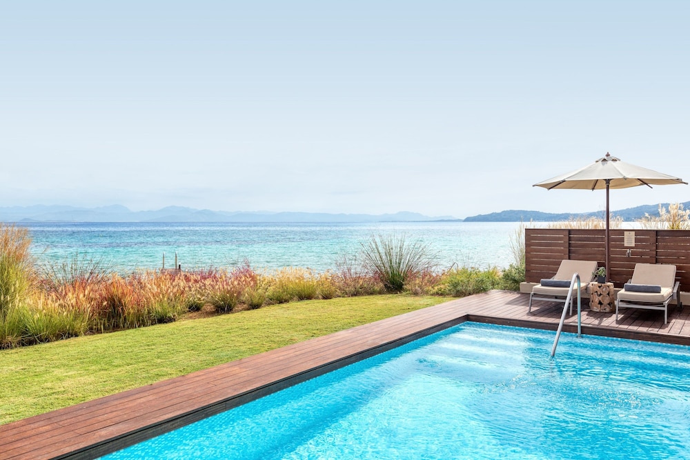 Domes Miramare, a Luxury Collection Resort, Corfu - Adults Only — Swimming pool in Moraitika, Ionian Islands