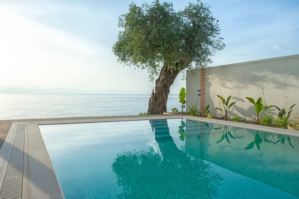Domes Miramare, a Luxury Collection Resort, Corfu - Adults Only — Swimming pool in Moraitika, Ionian Islands