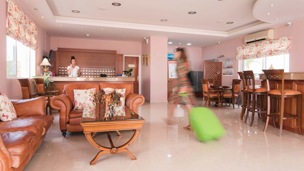 Yiannis Manos — Hotel building in Malia