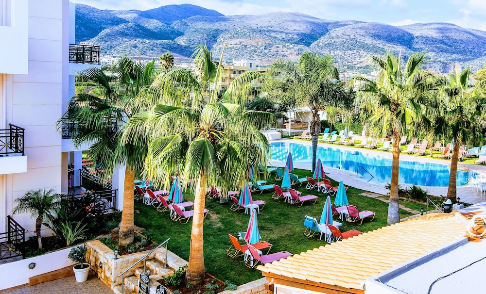 Yiannis Manos — Hotel building in Malia
