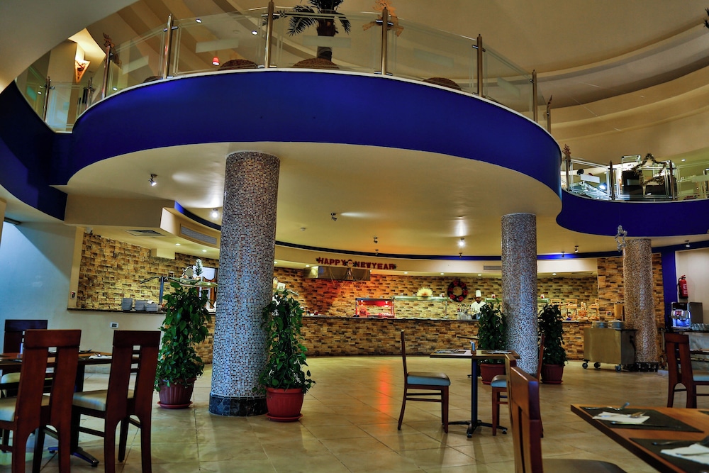 Coral Sun Beach — Restaurant & bars in El Quseir, Red Sea
