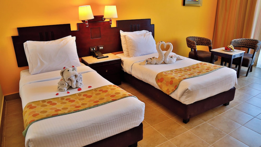 Coral Sun Beach — Hotel rooms in El Quseir, Red Sea