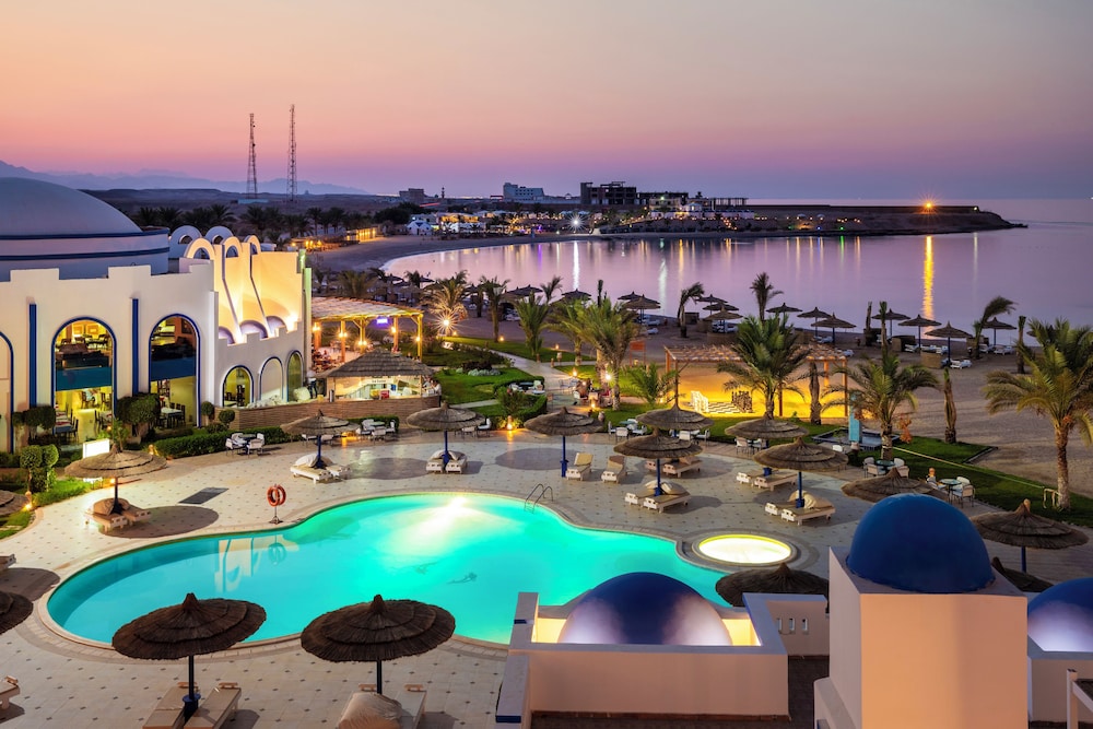 Coral Sun Beach — Swimming pool in El Quseir, Red Sea