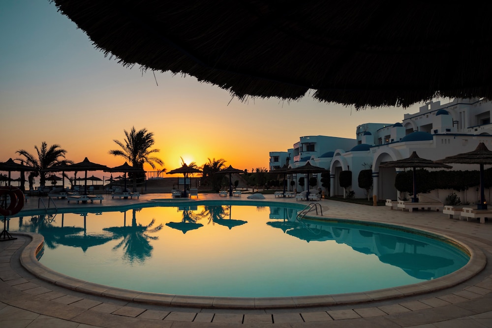 Coral Sun Beach — Swimming pool in El Quseir, Red Sea