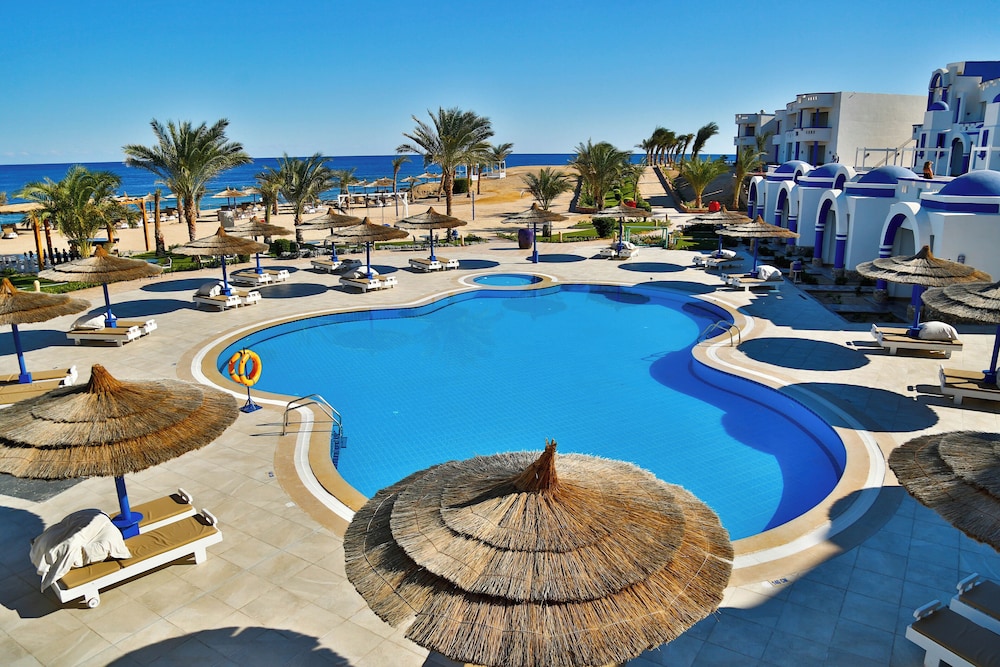 Coral Sun Beach — Main photo in El Quseir, Red Sea