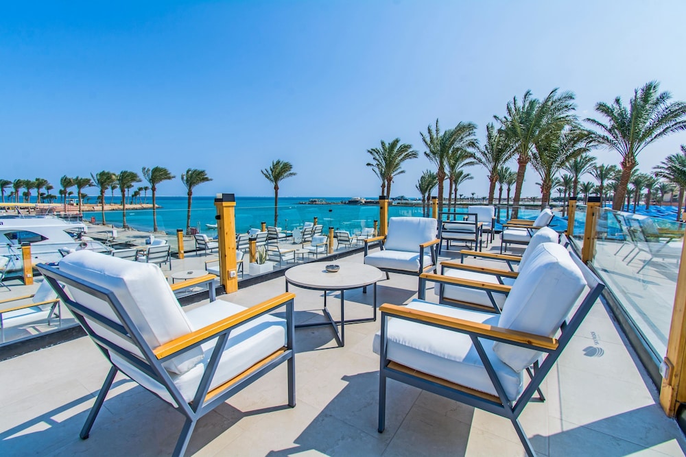 Continental Hotel Hurghada — Beach in Hurghada, Red Sea