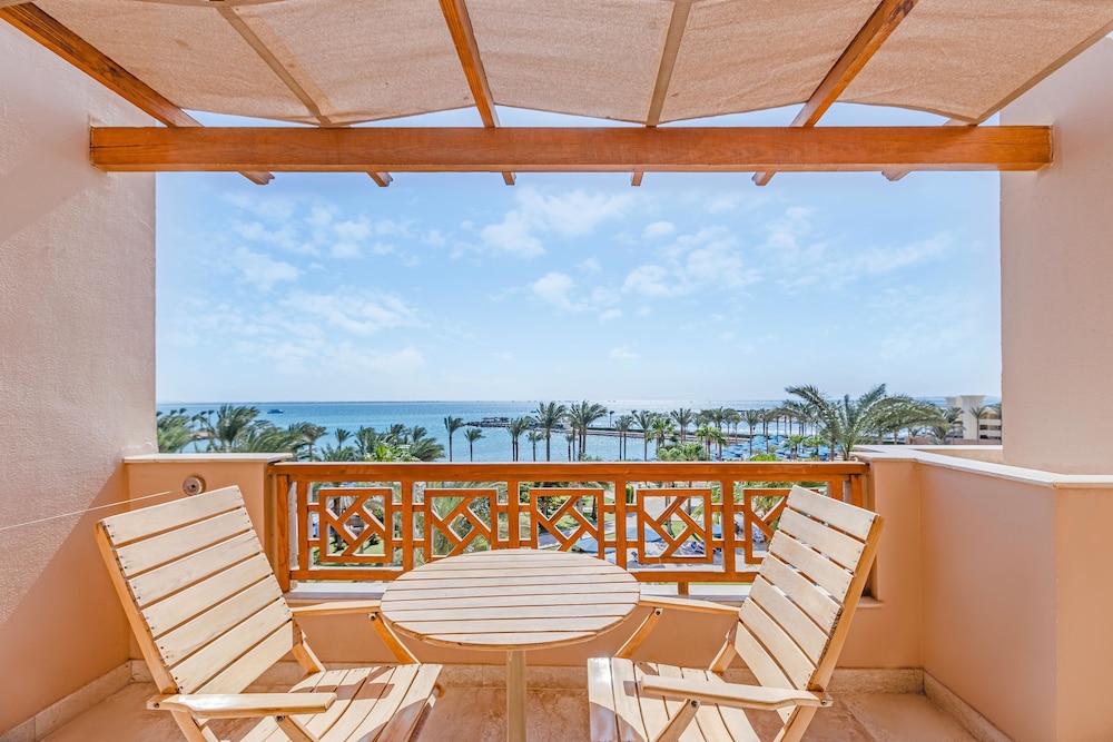Continental Hotel Hurghada — Hotel rooms in Hurghada, Red Sea