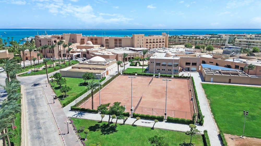 Continental Hotel Hurghada — Hotel building in Hurghada, Red Sea